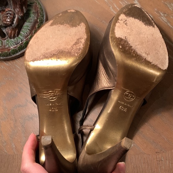 Chanel Camelia heels - Picture 13 of 17